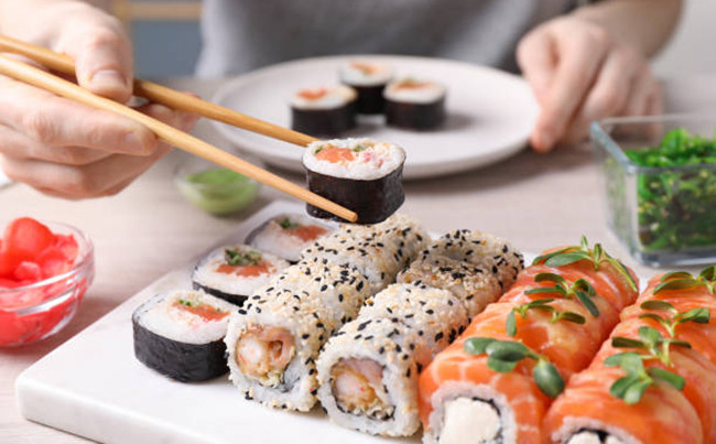 Sumqayıtda qadına kobudluq edən kuryer DÖYÜLDÜ