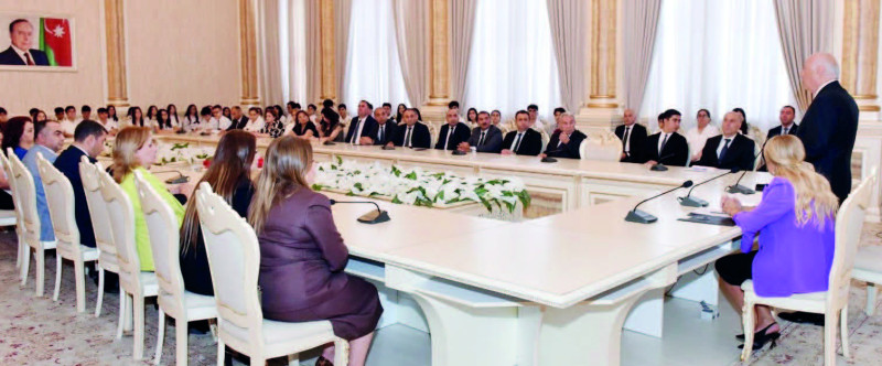 Yüksək bal toplayan sumqayıtlılarla görüş keçirilib