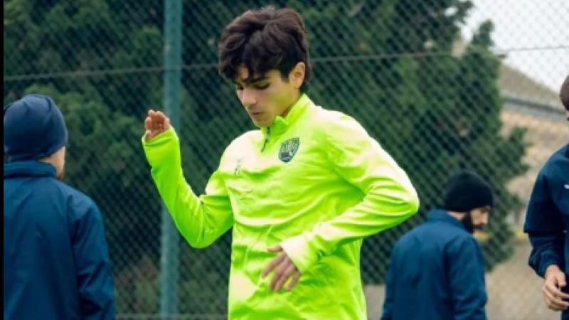 “Sumqayıt” və “Kəpəz”in futbolçuları ƏLBƏYAXA OLDULAR “Sumqayıt” və “Kəpəz”in futbolçuları ƏLBƏYAXA OLDULAR