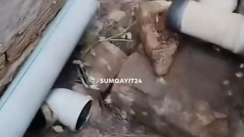 Sumqayıtda kanalizasiya problemi sakinləri BEZDİRİB Sumqayıtda kanalizasiya problemi sakinləri BEZDİRİB