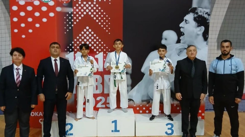 Sumqayıtlılar şotokan karate üzrə çempionatda güclərini SINAYIBLAR