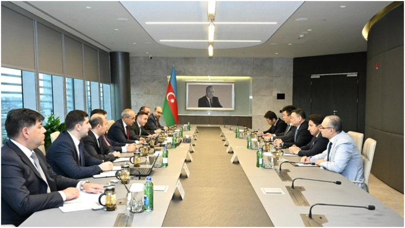 Sumqayıtda elektrikli avtobus istehsalı üzrə görülən işlər müzakirə edilib