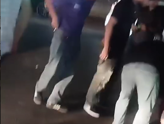 Sumqayıtda sürücü maşınla oğlanı vuraraq qaçıb - VİDEO