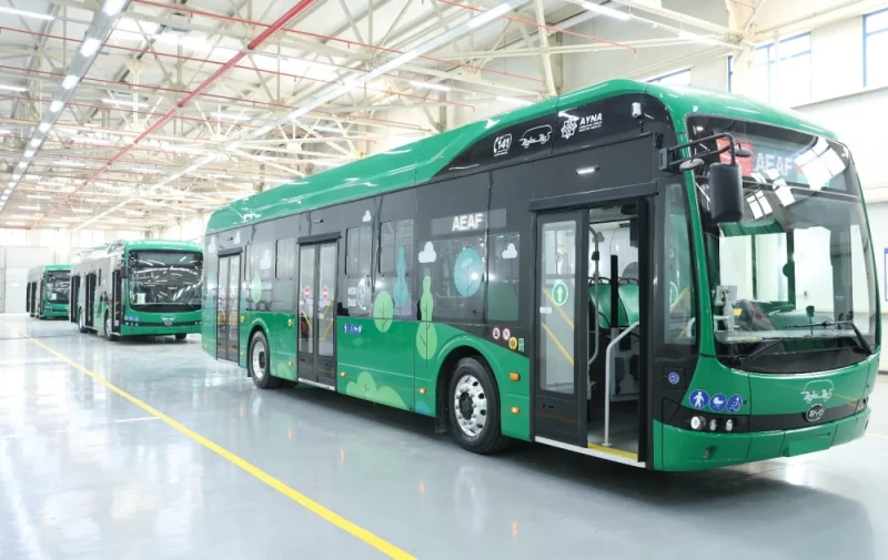 Sumqayıtda yığılan ilk elektrik avtobusu “BakuBus”a təqdim olunub