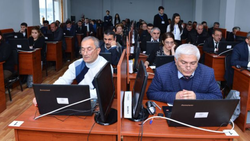 Məktəb direktorlarının elektron sənəd qəbuluna start verilib