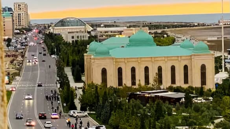 Külək və yağışda avtobus gözləmək – Sumqayıt sakinlərinin dərdi Külək və yağışda avtobus gözləmək – Sumqayıt sakinlərinin dərdi