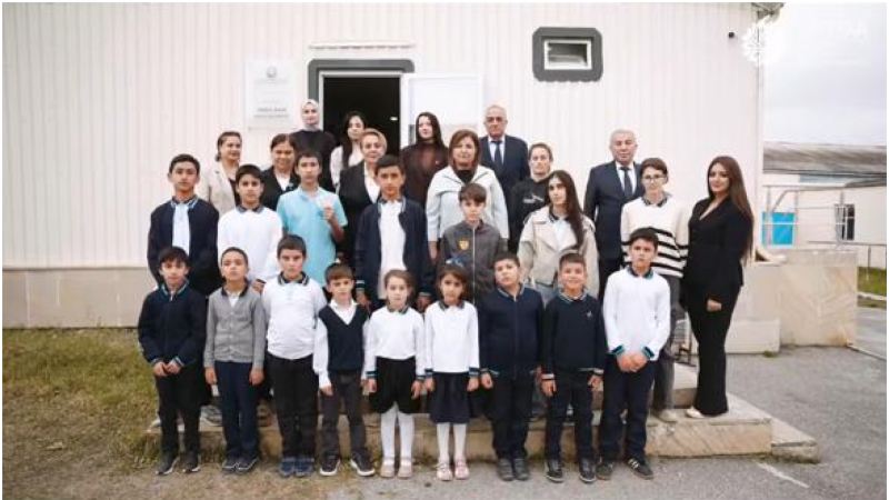 Sumqayıt və Xızı məktəbləri arasında “Uğur körpüsü” layihəsi Sumqayıt və Xızı məktəbləri arasında “Uğur körpüsü” layihəsi