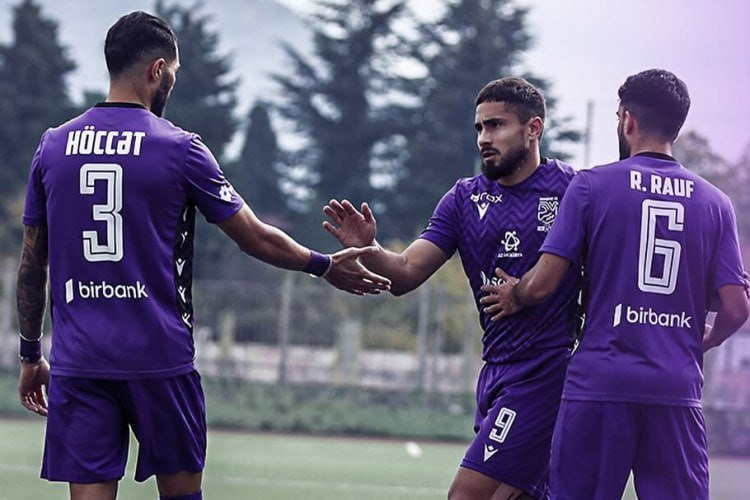 Sumqayıt legioneri ilə müqavilənin müddətini İSTƏYİR