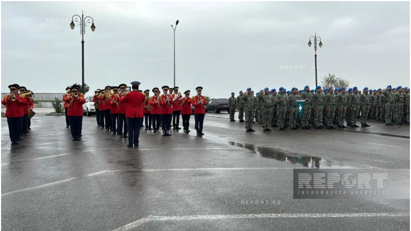 Sumqayıtda Zəfər Günü münasibətilə hərbçilərin yürüşü başlayıb
