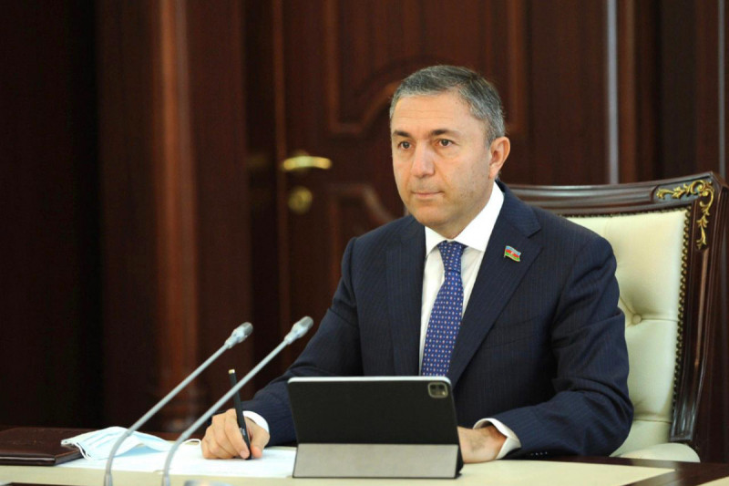 Sumqayıtın deputatı: Maaşı artıran sahibkarlara güzəştlər edilsin