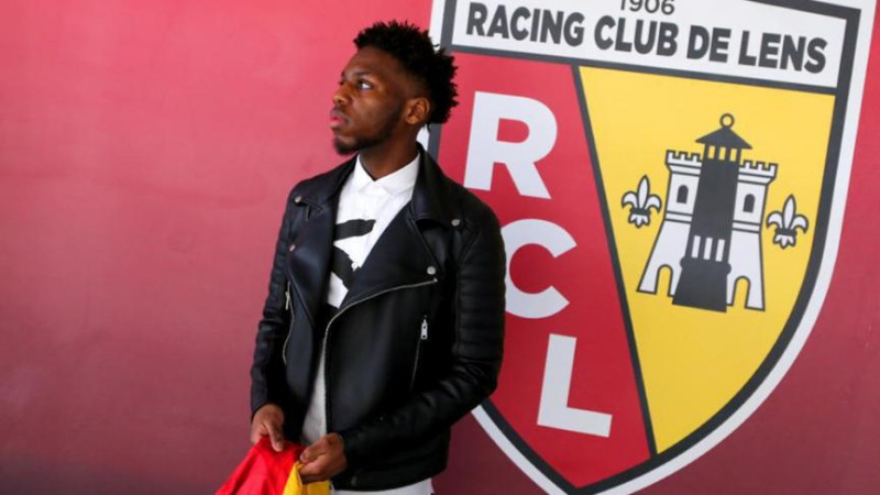 Sumqayıt afrikalı futbolçuya 7 MİN DOLLAR ödəyəcək