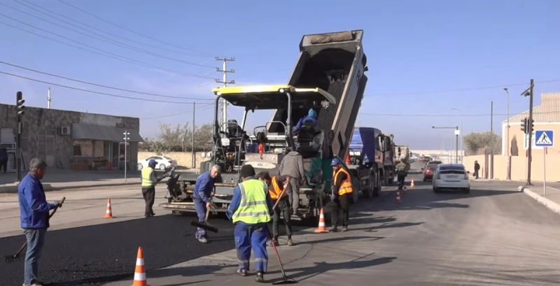 Sarayda sürücü avtobusu nəzarətçinin ÜZƏRİNƏ SÜRDÜ