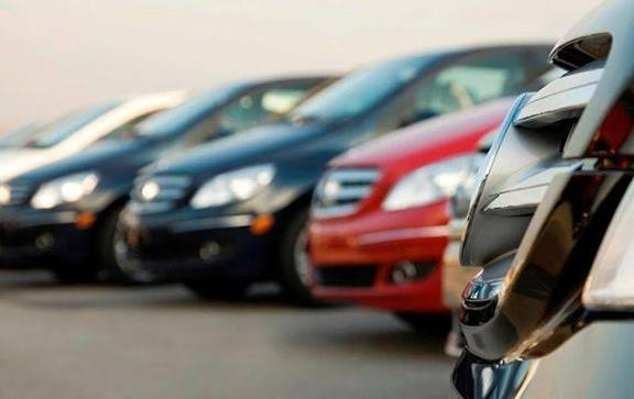 İdxal olunan köhnə minik avtomobilləri üçün aksiz dərəcəsi artırılır