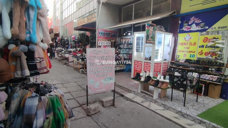 Sumqayıtda alverçi insanların YOLUNU KƏSİB