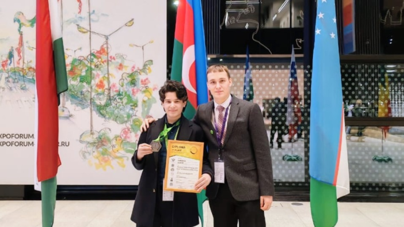 Sumqayıt məktəblisi Rusiyada QIZIL MEDAL qazanıb