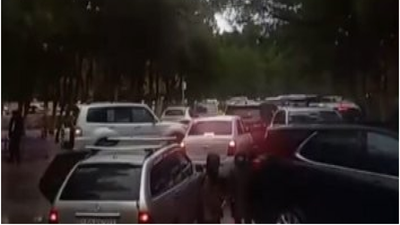 Sumqayıtda məktəb yolu TƏHLÜKƏYƏ çevrilib