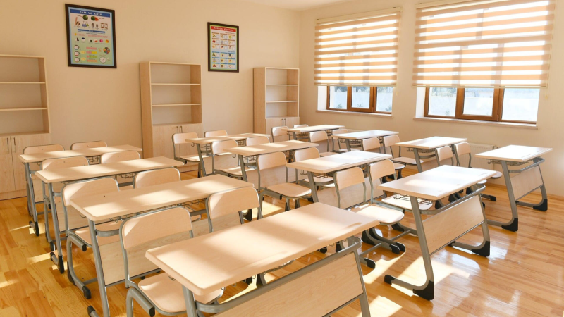 Rus bölməsində oxuyan hər kəs Azərbaycan dilini öyrənməli olacaq