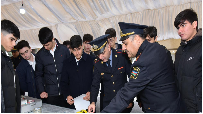 Sumqayıt məktəbliləri polisin xidməti ilə tanış olublar