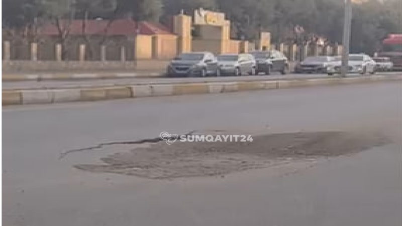 Sumqayıtda qəza riski yaradan ÇÖKMÜŞ YOL