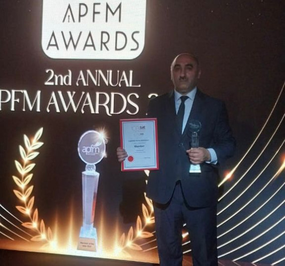 SDU-nun dekanından BEYNƏLXALQ UĞUR