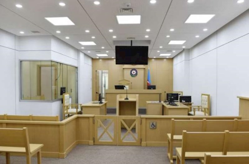 Tanışından götürdüyü motosikleti satdı, pulunu xərclədi