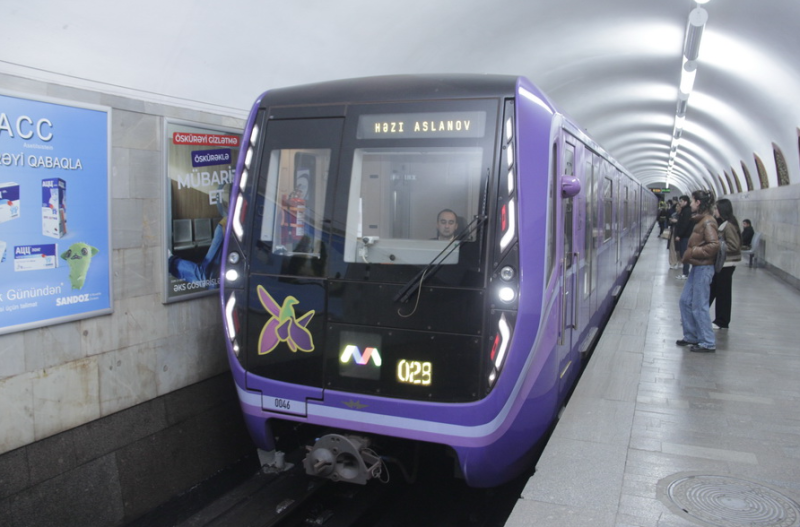 Sabah metroda hərəkət qrafiki dəyişdiriləcək