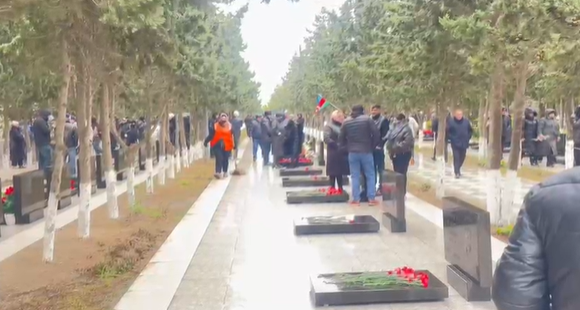 Sumqayıtda şəhidlər anılır