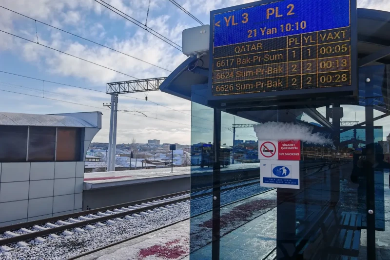 Bakı-Sumqayıt qatarı gecikmə ilə işləyir