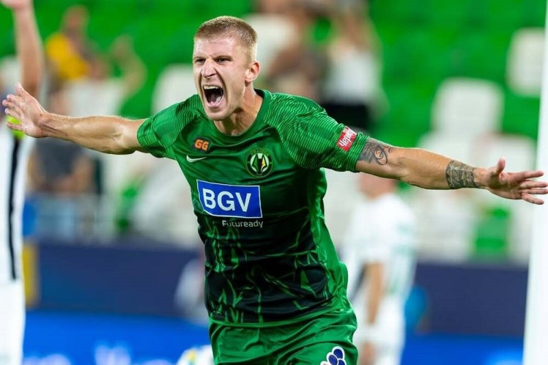 Neftçiyə gəlməyən futbolçu Sumqayıta keçir