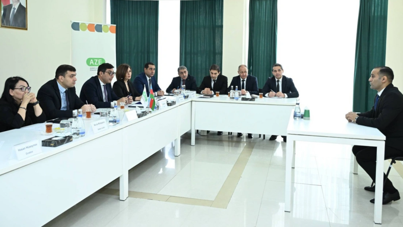 Fərid Qayıbov sumqayıtlılarla görüş keçirib