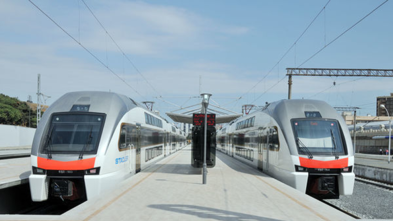 Anar Rzayev: Bakı-Sumqayıt qatarı ilə gündəlik daşınan sərnişin sayı 43 minə çatıb