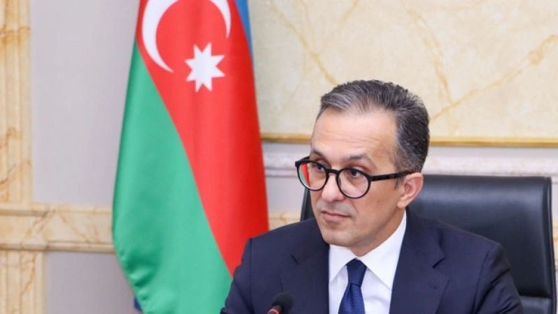 Dövlət Komitəsinin sədri sumqayıtlılarla görüşə gəlir