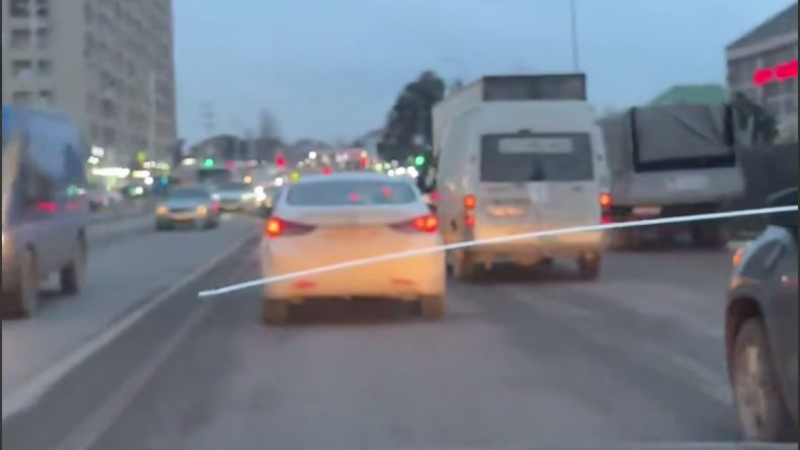 Sarayda parklanan yük maşınları sürücüləri BEZDİRİB