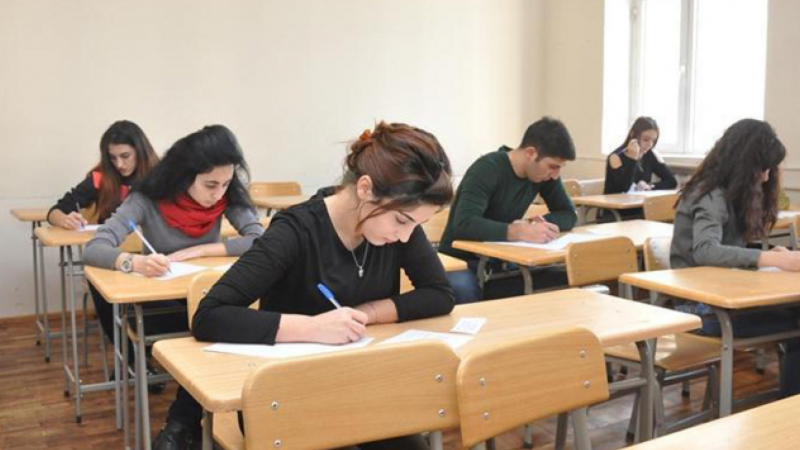 Kolleclərə sənəd qəbuluna start verilir