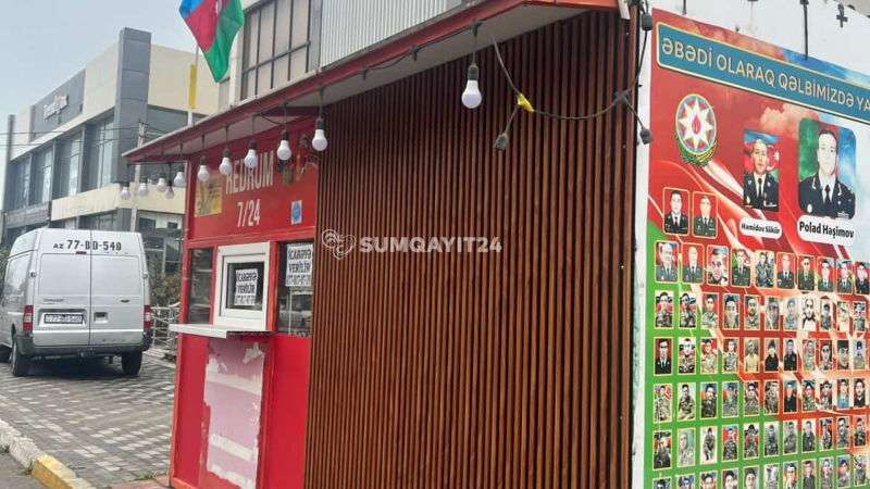 Sumqayıtda avtobus dayanacağı ZƏBT EDİLİB