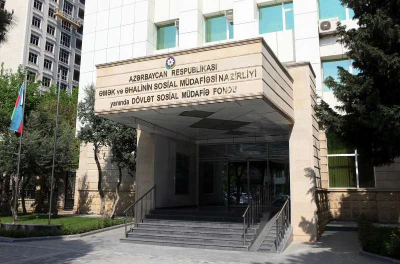 Sosial şəbəkələrdəki 1 000 manatlıq ödəniş xəbəri yalandır