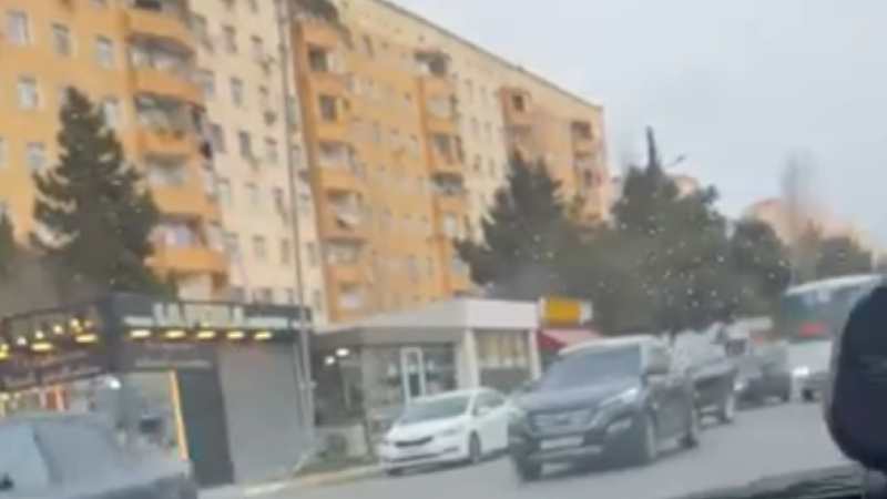 Babək küçəsindəki xaos nə vaxt kimi davam edəcək?