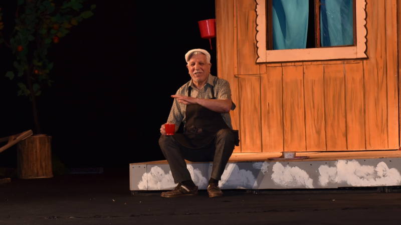 Sumqayıtlı tamaşaçılar Valeh Kərimovu kövrəltdilər