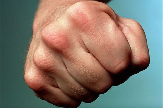 Sumqayıt məktəbində insident - müavin SÖYÜLDÜ, xadimə DÖYÜLDÜ