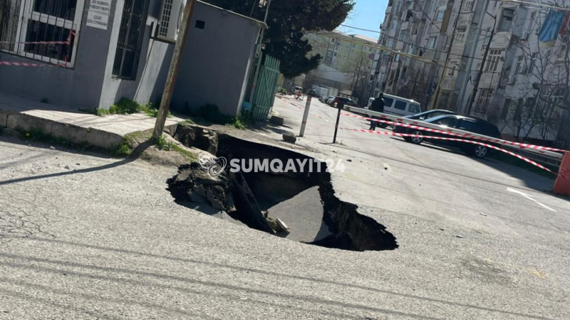 Sumqayıtda çökən yol unudulub? - ŞİKAYƏT