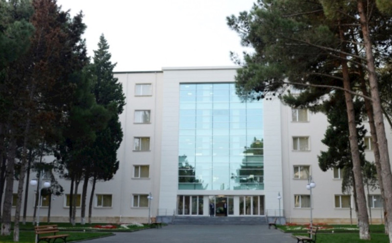 Sumqayıt xəstəxanasında işçilər vətəndaşlarla dalaşıb?