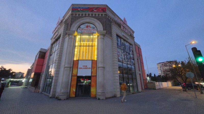Sumqayıtda bu geyim mağazasının fəaliyyəti dayandırıldı