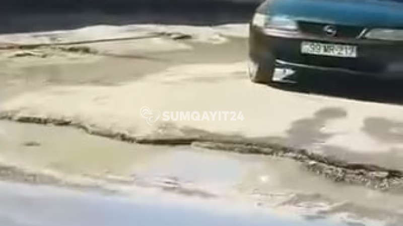 Sumqayıtda məktəb yolu şagirdlər üçün əsl sınağa çevrilib