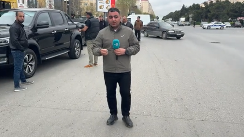 7 nömrə və 4 maşın toqquşub