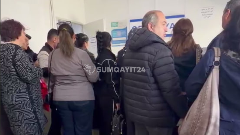 Sumqayıt xəstəxanalarında xaos - Sistem çökdü