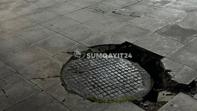 Sumqayıtda yolun ortasında REAL TƏHLÜKƏ