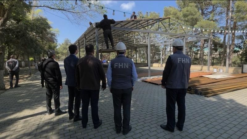 Nəsimi parkındakı qanunsuz tikili sökülür