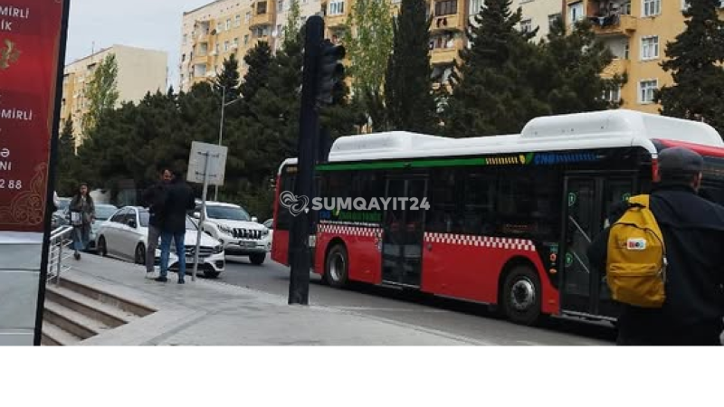 Sumqayıtda işıqforun düyməsi cərəyan saçır