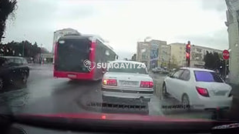 Qaydaları heçə sayan daha bir 7 nömrə...