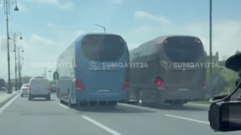 Sumqayıtda avtobus təhlükəli manevr etdi